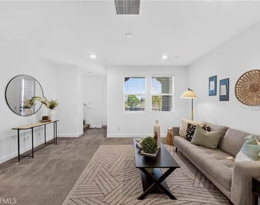 249 N. Magnolia Ave. - Photo Thumbnail 3