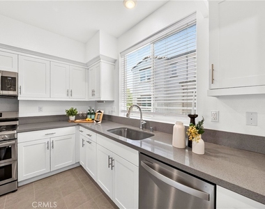 249 N. Magnolia Ave. - Photo Thumbnail 6
