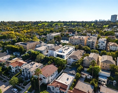 1540 S Beverly Drive - Photo Thumbnail 2