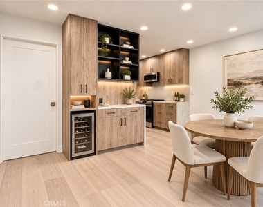 1540 S Beverly Drive - Photo Thumbnail 8