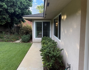 15120 Hollis - Photo Thumbnail 27