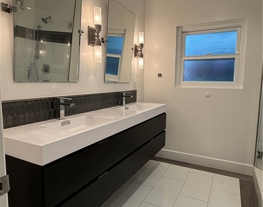15120 Hollis - Photo Thumbnail 20