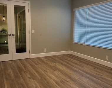 15120 Hollis - Photo Thumbnail 1