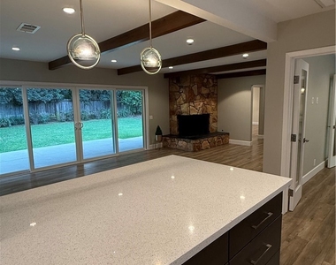 15120 Hollis - Photo Thumbnail 11