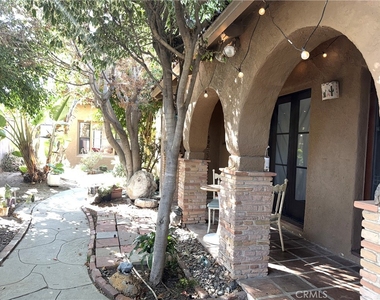 517 Roswell Avenue - Photo Thumbnail 1