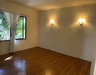 517 Roswell Avenue - Photo Thumbnail 20