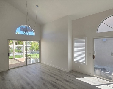 2145 Cedar Glen Drive - Photo Thumbnail 5