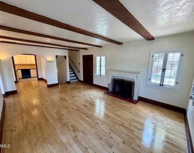 708 Bonita Drive - Photo Thumbnail 4