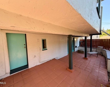 708 Bonita Drive - Photo Thumbnail 17