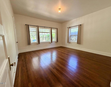 1614 Golden Gate Avenue - Photo Thumbnail 16