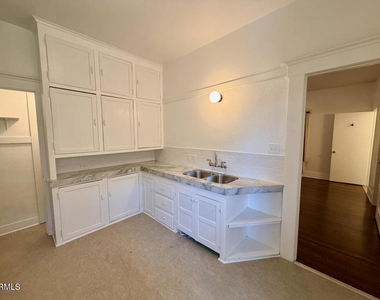 1614 Golden Gate Avenue - Photo Thumbnail 6