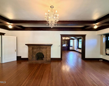 1614 Golden Gate Avenue - Photo Thumbnail 2