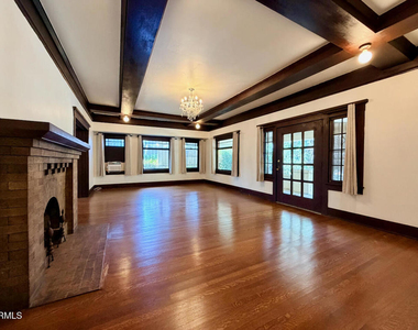 1614 Golden Gate Avenue - Photo Thumbnail 3
