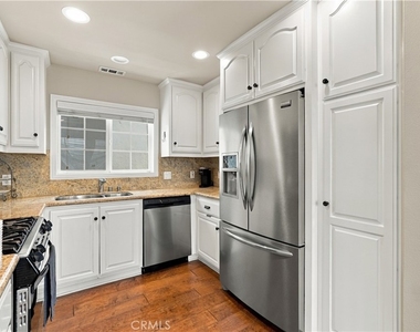 3310 3rd Avenue - Photo Thumbnail 11