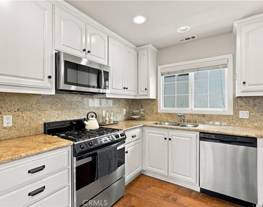 3310 3rd Avenue - Photo Thumbnail 10