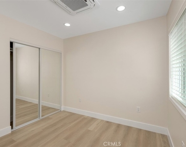 325 N Lee - Photo Thumbnail 12