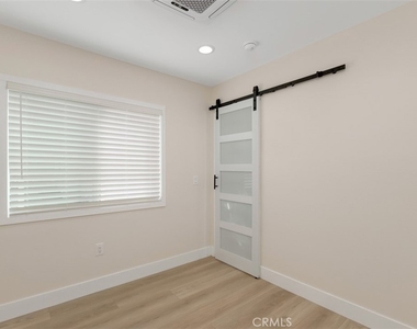 325 N Lee - Photo Thumbnail 13