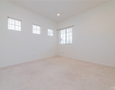 22661 White Oaks - Photo Thumbnail 37