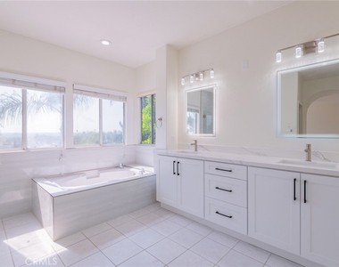 22661 White Oaks - Photo Thumbnail 43