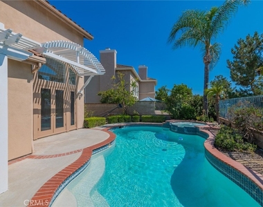 22661 White Oaks - Photo Thumbnail 23