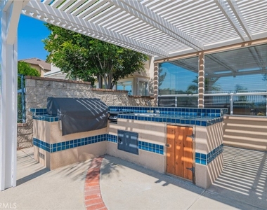 22661 White Oaks - Photo Thumbnail 20