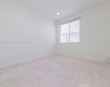 22661 White Oaks - Photo Thumbnail 35