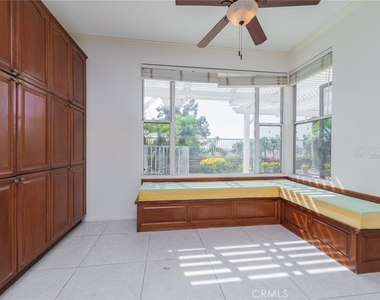 22661 White Oaks - Photo Thumbnail 17