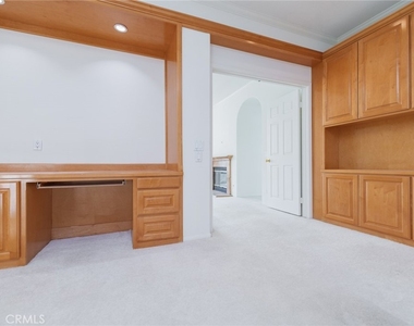 22661 White Oaks - Photo Thumbnail 34