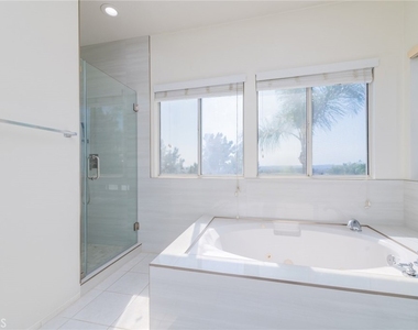 22661 White Oaks - Photo Thumbnail 46