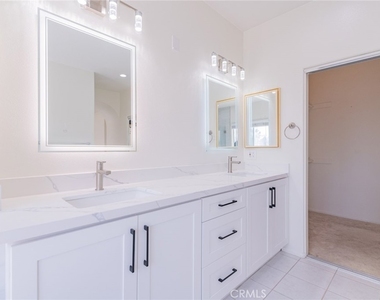 22661 White Oaks - Photo Thumbnail 44