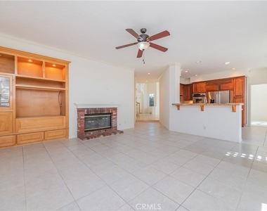 22661 White Oaks - Photo Thumbnail 11