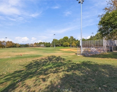 301 Tall Oak - Photo Thumbnail 32