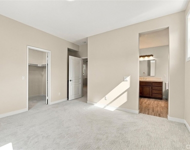 301 Tall Oak - Photo Thumbnail 24