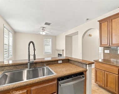 301 Tall Oak - Photo Thumbnail 15