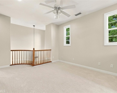301 Tall Oak - Photo Thumbnail 17