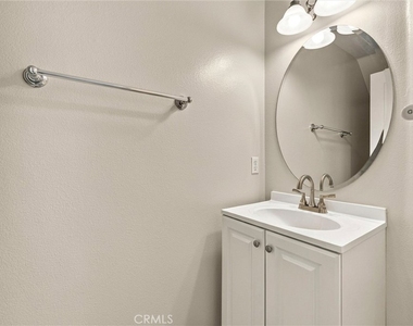 301 Tall Oak - Photo Thumbnail 10