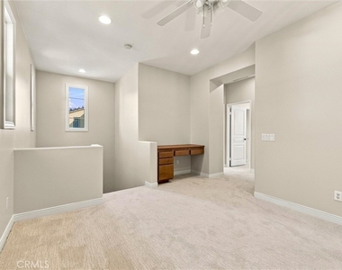 301 Tall Oak - Photo Thumbnail 16