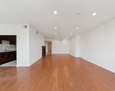 1508 Greenfield Avenue - Photo Thumbnail 11
