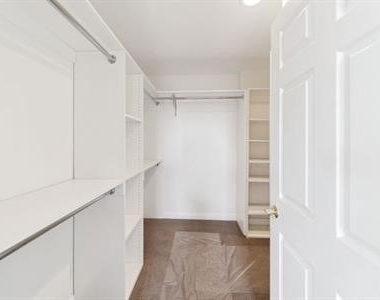 1508 Greenfield Avenue - Photo Thumbnail 14