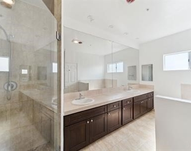 1508 Greenfield Avenue - Photo Thumbnail 18