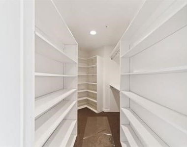 1508 Greenfield Avenue - Photo Thumbnail 15