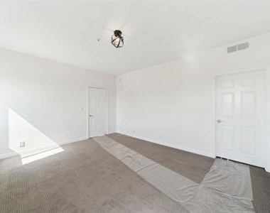 1508 Greenfield Avenue - Photo Thumbnail 13