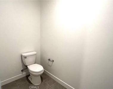 2409 Rivington - Photo Thumbnail 20