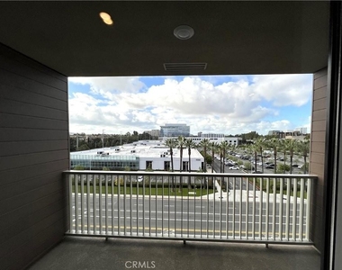 2409 Rivington - Photo Thumbnail 31