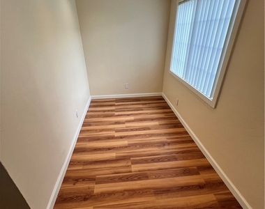 23541 Avenida La Caza #123c - Photo Thumbnail 8