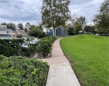 23541 Avenida La Caza #123c - Photo Thumbnail 13