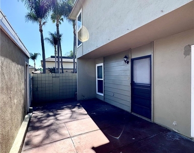 14292 Red Hill Avenue - Photo Thumbnail 21