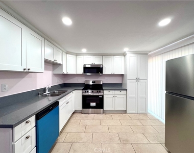 14292 Red Hill Avenue - Photo Thumbnail 6