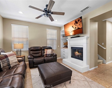 221 Landmark - Photo Thumbnail 5
