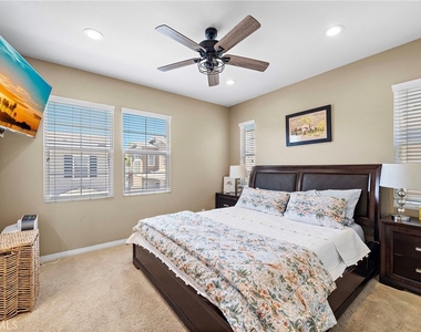 221 Landmark - Photo Thumbnail 23